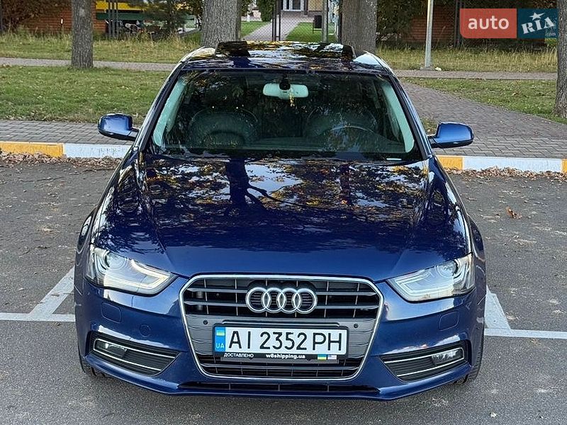 Седан Audi A4 2014 в Киеве