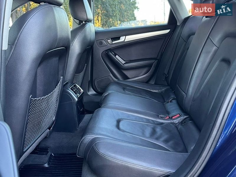 Седан Audi A4 2014 в Киеве
