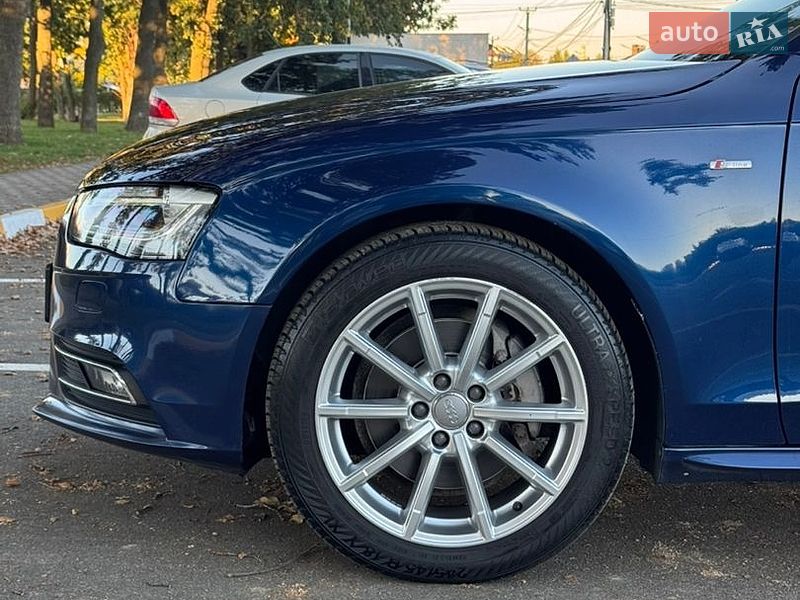 Седан Audi A4 2014 в Киеве