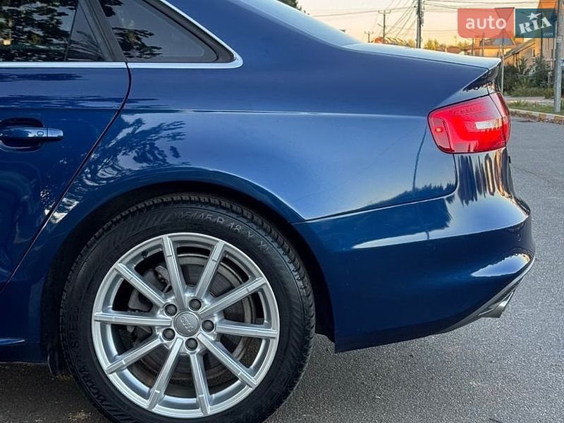 Седан Audi A4 2014 в Киеве