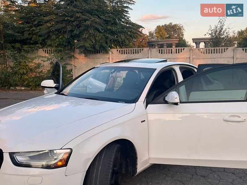 Седан Audi A4 2014 в Дніпрі