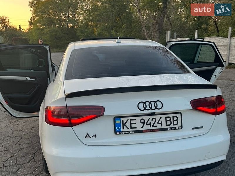Седан Audi A4 2014 в Дніпрі