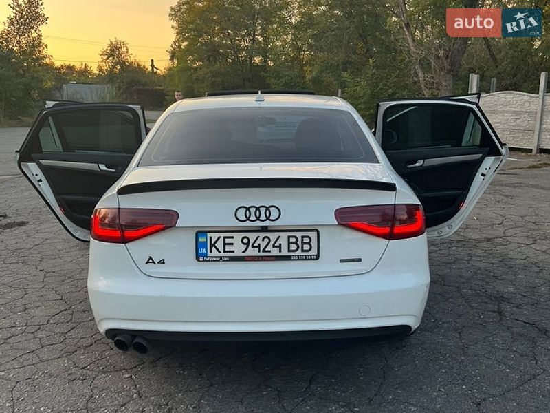 Седан Audi A4 2014 в Дніпрі