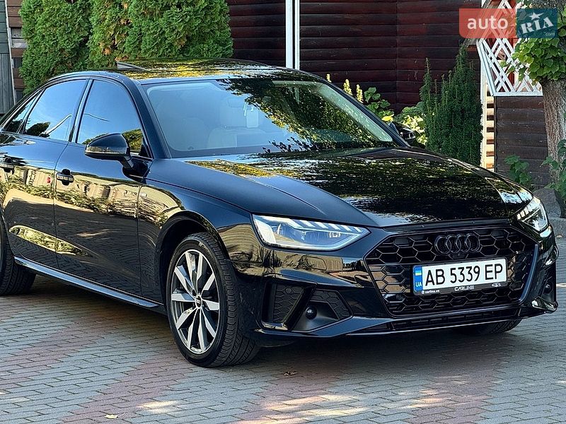 Седан Audi A4 2022 в Вінниці