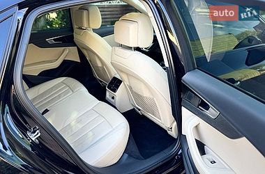 Седан Audi A4 2022 в Вінниці