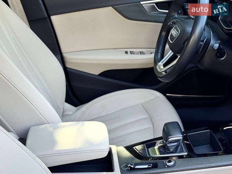 Седан Audi A4 2022 в Вінниці