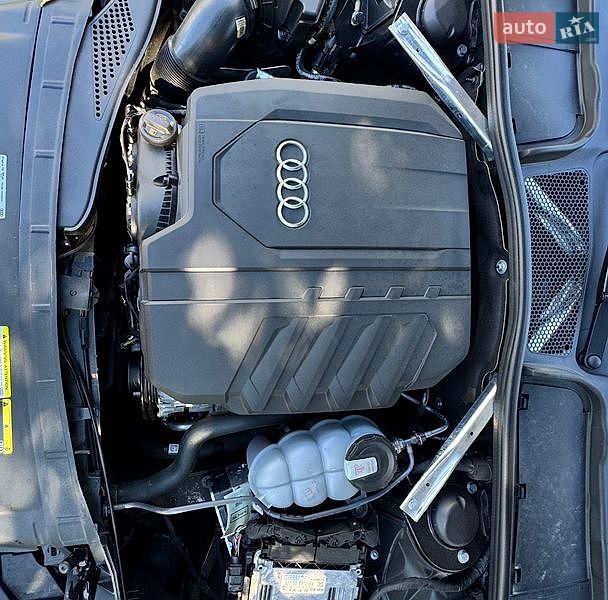 Седан Audi A4 2022 в Вінниці