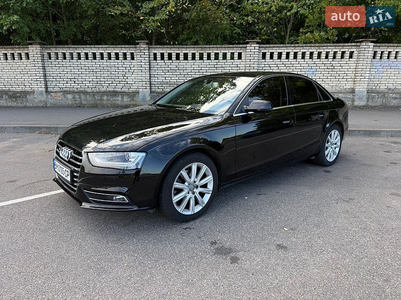 Седан Audi A4 2014 в Виннице