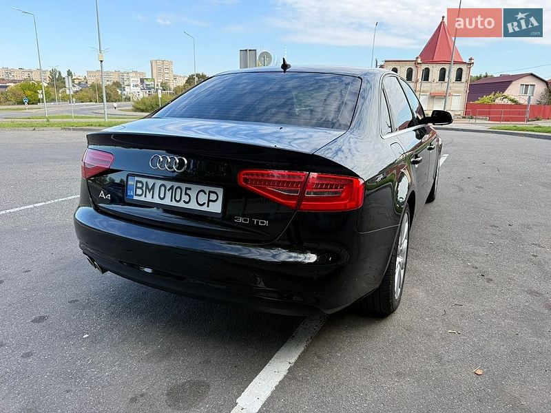 Седан Audi A4 2014 в Виннице