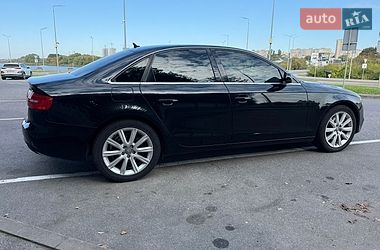 Седан Audi A4 2014 в Виннице