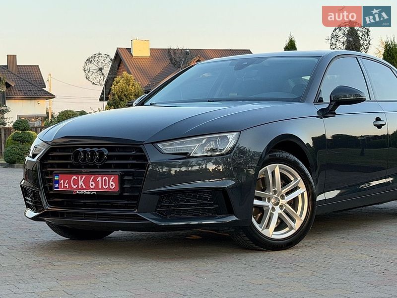 Седан Audi A4 2017 в Стрию