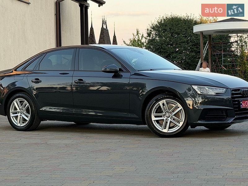 Седан Audi A4 2017 в Стрию