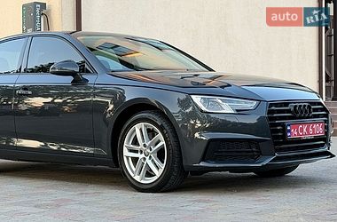 Седан Audi A4 2017 в Стрию