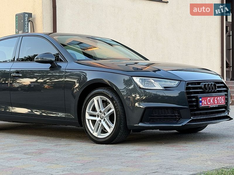 Седан Audi A4 2017 в Стрию