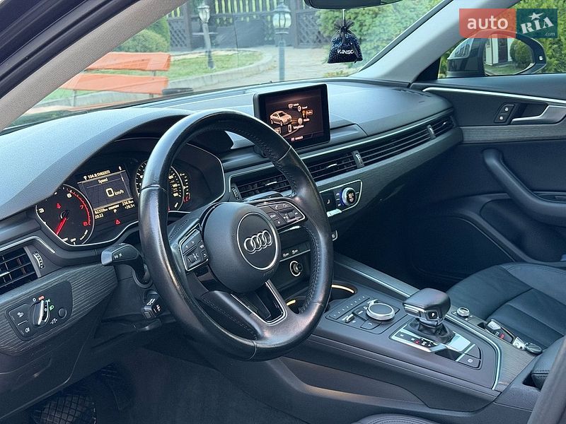 Седан Audi A4 2017 в Стрию