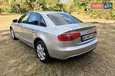 Седан Audi A4 2012 в Одессе