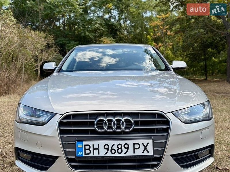 Седан Audi A4 2012 в Одессе