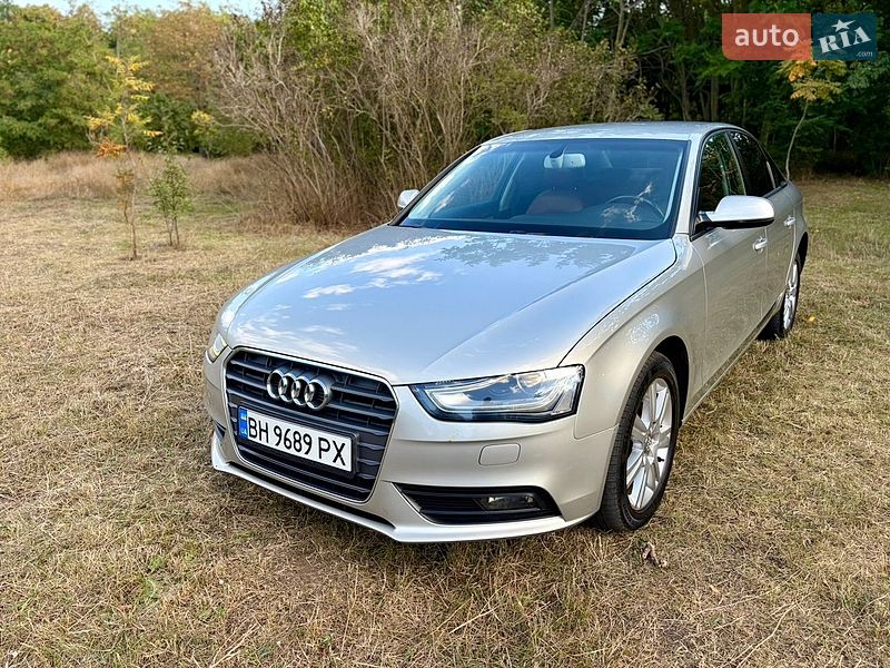 Седан Audi A4 2012 в Одессе
