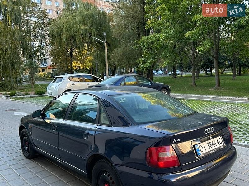 Седан Audi A4 1997 в Ровно