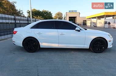 Седан Audi A4 2017 в Львові