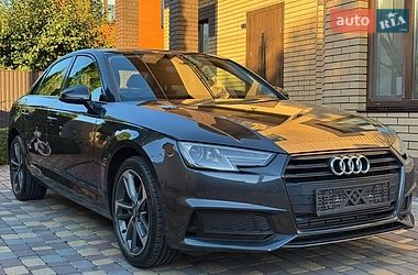 Седан Audi A4 2019 в Виннице