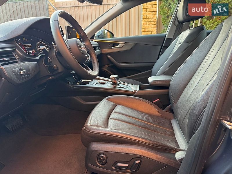 Седан Audi A4 2019 в Виннице