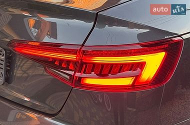 Седан Audi A4 2019 в Виннице