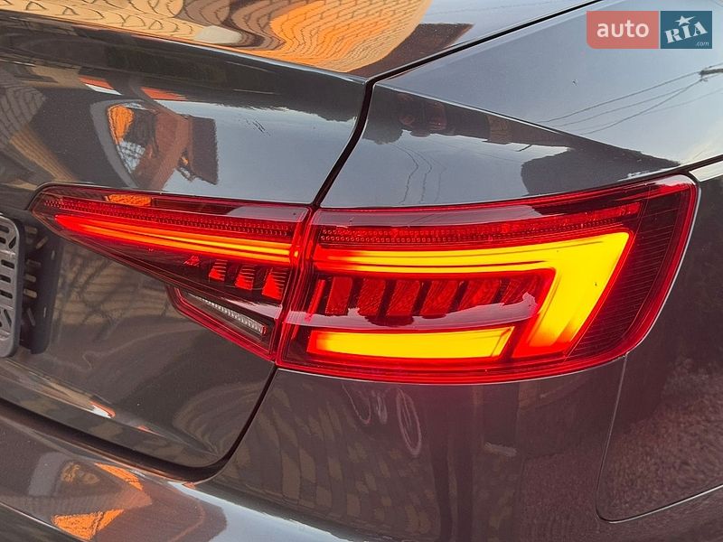 Седан Audi A4 2019 в Виннице
