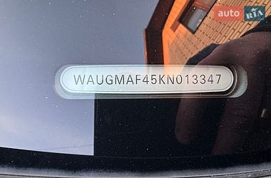 Седан Audi A4 2019 в Виннице