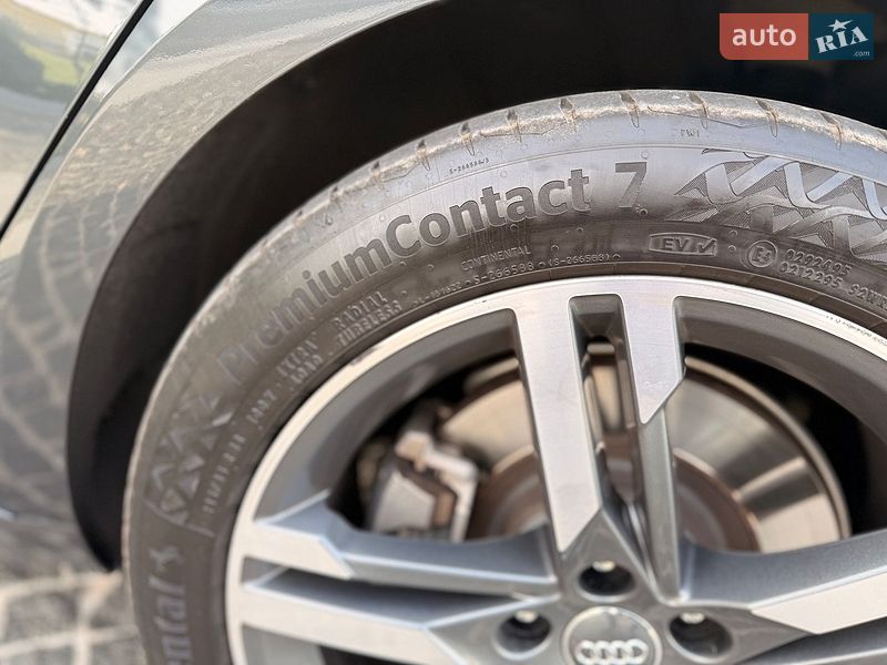 Седан Audi A4 2017 в Дніпрі