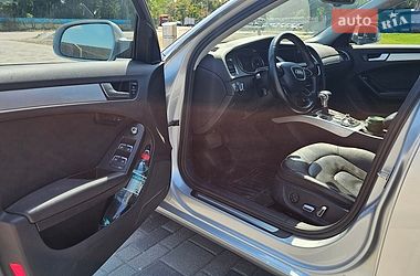 Седан Audi A4 2012 в Днепре