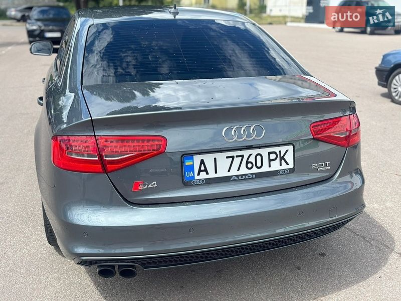 Седан Audi A4 2014 в Києві