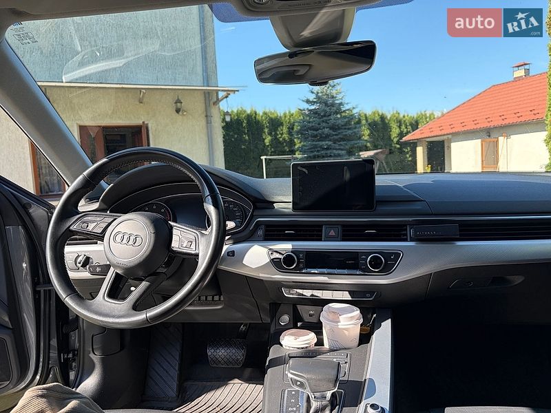 Седан Audi A4 2017 в Тернополе