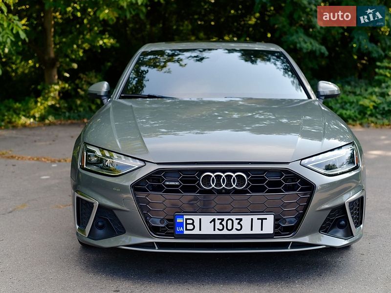 Седан Audi A4 2023 в Полтаві