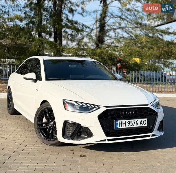 Седан Audi A4 2022 в Одесі