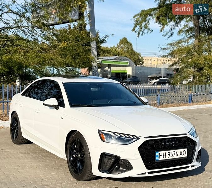 Седан Audi A4 2022 в Одесі