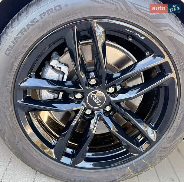 Седан Audi A4 2022 в Одесі