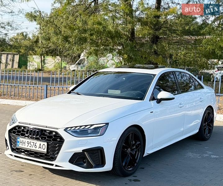 Седан Audi A4 2022 в Одесі