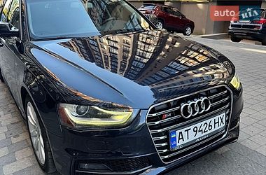 Седан Audi A4 2014 в Івано-Франківську