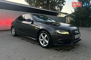 Седан Audi A4 2010 в Хмільнику