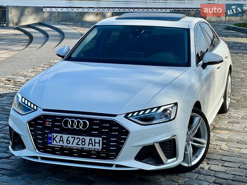 Audi A4 2022