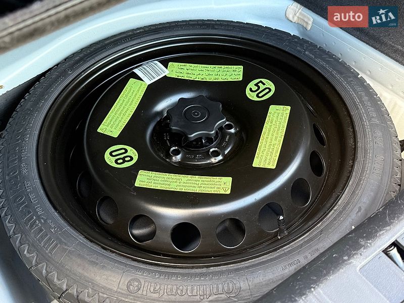 Седан Audi A4 2014 в Дрогобыче