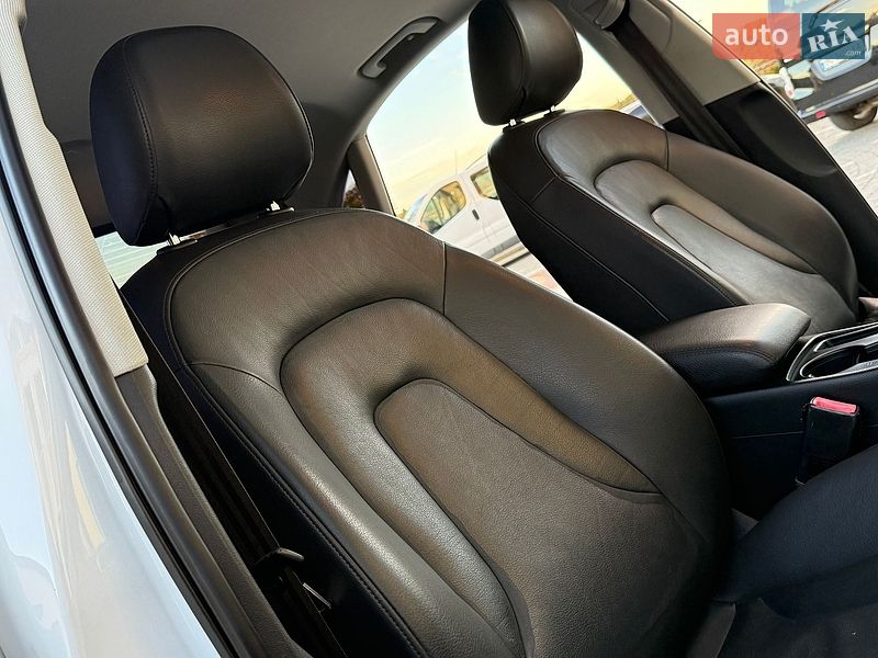 Седан Audi A4 2014 в Дрогобыче