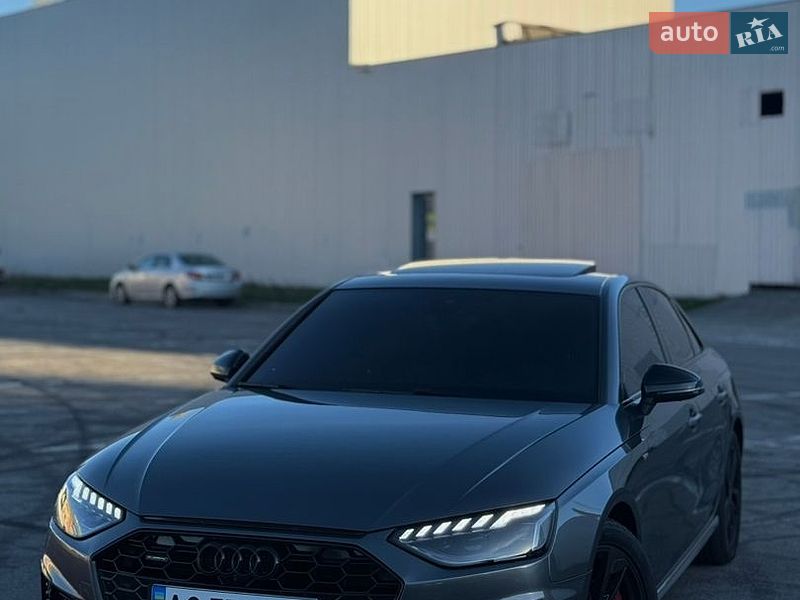 Audi A4 2022
