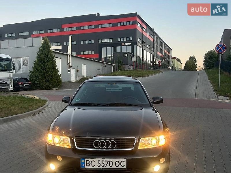 Седан Audi A4 1999 в Львові