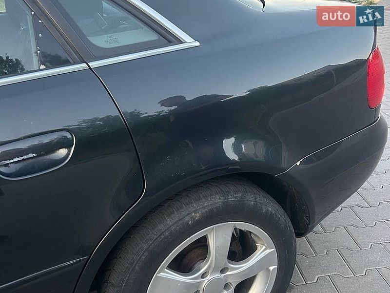 Седан Audi A4 1999 в Львові
