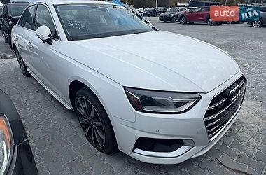 Седан Audi A4 2022 в Львове