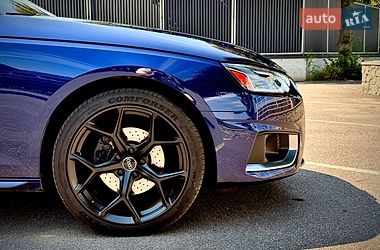 Седан Audi A4 2020 в Вінниці