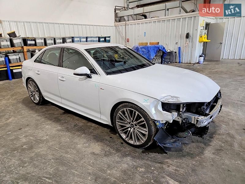 Седан Audi A4 2019 в Львове