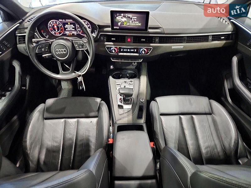 Седан Audi A4 2019 в Львове